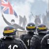 Подготовка к масштабной гражданской войне в Европе идет полным ходом (Столкновения с французской полицией в лагере Джунгли во французском портовом городе Кале | © AFP 201…) Столкновения с франц…