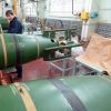The National Interest: Как остановить российскую торпеду-убийцу (Сотрудник предприятия работает в цехе ОАО Завод Дагдизель в Каспийске | © РИА Новости, Сергей Мамонтов) Сотрудник предприяти…