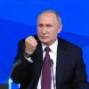 Движение вниз: рейтинги показали общую усталость людей от Путина