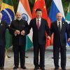 Владимир Путин на полях G20 в КНР участвует в неформальной встрече глав государств БРИКС (Совместное фотографирование лидеров БРИКС на саммите G20. 4 сентября 2016 года) Совместное фотографи…