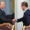 Кабмин закрепляет за Россией статус 'страны-бензоколонки'