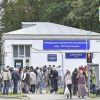 Отравили не Навального, а он — Кремлю политическую жизнь (На фото: ситуация у ГКБ № 64, где находится А. Навальный (Фото: Дмитрий Серебряков/ТАСС)) На фото: ситуация у …
