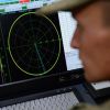 В России испытано радиоэлектронное оружие, не имеющее мировых аналогов (Мобильный штаб в наземном многофункциональном модуле помех Красуха - 4. Архивное фото) Мобильный штаб в наз…