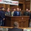 Навоевали. Украинские комбаты-депутаты хорошо нажились на войне с Донбассом (Навоевали. Украинские комбаты-депутаты хорошо нажились на войне с Донбассом) Навоевали. Украински…