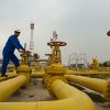 Сюрприз: газовый кризис следует за нефтяным. Что теперь будет (Месторождение природного газа к северу от Басры, Ирак | © AFP 2020 / Hussein Faleh) Месторождение природ…