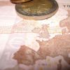 Над Европой может пролиться небольшой дождик вертолётных денег (Над Европой может пролиться небольшой дождик вертолётных денег) Над Европой может пр…