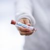 Профессор МГУ объяснил вредность воздействия на коронавирус (Профессор МГУ объяснил вредность воздействия на коронавирус) Профессор МГУ объясн…