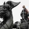 The American Conservative (США): англо-американское доминирование или англо-американский упадок? (Памятник Эндрю Джексону во время акции протеста в Вашингтоне | © REUTERS, Joshua Roberts) Памятник Эндрю Джекс…