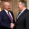 США признали в Лукашенко президента? (На фото: президент Белоруссии Александр Лукашенко и госсекретарь США Майк Помпео (слева направо) во …) На фото: президент Б…