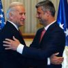 Почему бюст Мадлен Олбарайт в Приштине заплакал слезами радости (Почему бюст Мадлен Олбарайт в Приштине заплакал слезами радости) Почему бюст Мадлен О…