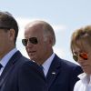 NYP: либеральные СМИ США попались на защите Байдена, построенной на лжи (Джо Байден, Хантер Байден и Валери Байден во время церемонии в Сараево, Косово | © AP Photo, Visar Kryeziu) Джо Байден, Хантер Б…