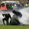 Протесты против карантина вспыхивают в Европе с новой силой (Протесты против карантина вспыхивают в Европе с новой силой) Протесты против кара…