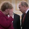 Унижение Меркель: Россию придется просить о поставках 'Спутника V' (Встреча президента РФ В. Путина с канцлером Германии А. Меркель | © РИА Новости, Сергей Гунеев) Встреча президента Р…