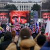 У Трампа лучшее впереди — если он создаст свои соцсети (Сторонники Трампа участвуют в митинге в Вашингтоне | © AP Photo / John Minchillo) Сторонники Трампа уч…