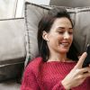 Любовное приложение. Ждет ли РФ тотальный контроль личной жизни? (Девушка со смартфоном | © Depositphotos / Vadym Drobot) Девушка со смартфоно…