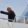 'Что у Путина есть на президента Байдена: финансово, политически или персонально?' (Президент США Джо Байден на трапе борта № 1 | © AFP 2021 / Mandel Ngan) Президент США Джо Ба…