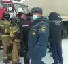Трагедия на на шахте 'Листвяжная' (На фото кадре из видео полицай изображает работу бегая мимо камеры) На фото кадре из вид…