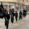 Один из главарей ИГ проник в Европу с 400 террористами - СМИ (Боевики группировки Исламское государство. Архивное фото.) Боевики группировки …