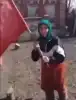Бабушка с красным флагом и боевой дух украинских военных (Красный флаг) Красный флаг