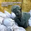 Харьков. Пушкин 'свергнут'. Гоголю приготовиться (бюст Пушкину с площади Поэзии) бюст Пушкину с площади Поэзии