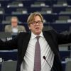 Трамп попал в список внешних угроз ЕС - вместе с исламизмом и Путиным (По мнению представителя Европарламента Ги Верхофстадта, на данный момент существуют три внешние угро…) По мнению представит…