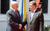 Экономическая многовекторность: хочет ли Беларусь пойти путём Украины? (Александр Лукашенко и Петр Порошенко) Александр Лукашенко …