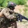 Почему мы до сих пор не перебросили под Курск дивизии? Почему там дерутся батальоны? (Фото: Александр Река/ТАСС) Фото: Александр Река/ТАСС