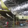 Ту-214 завис в ожидании места сборки (На фото: самолет ТУ-214 (Фото: Марина Лысцева/ТАСС)) На фото: самолет ТУ-…