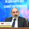Как змея: Пашинян обвиняет Россию, но не выходит из ОДКБ