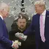 Трамп - не тот, за кого себя выдает, доходы Зеленского и уничтожение 'Люти'* в Торецке. Итоги 14 января (© Украина.ру / Коллаж: Байден, Зеленский, Трамп, доллары) © Украина.ру / Колла…