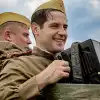'Значит, нам туда дорога': сериал к 80-летию Победы сняли по мотивам… песни (Фото: kinopoisk.ru / кадр из сериала Значит, нам туда дорога) Фото: kinopoisk.ru /…