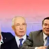 Зеленский как фасад Запада и Украина с мусорным рейтингом: украинские эксперты об утрате страной реноме (Коллаж: что говорят эксперты: Царев, Азаров, Глазьев) Коллаж: что говорят …