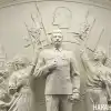 Коммунисты отменили негативный контекст 'культа личности' Сталина и хотят переименовать Волгоград в Сталинград (Фото: Накануне.RU) Фото: Накануне.RU