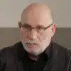 Писателя Бориса Акунина* приговорили к 14 годам колонии строгого режима (Фото: скриншот видео с youtube-канала А поговорить? / youtube.com/@apogovorit) Фото: скриншот видео…