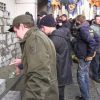 Как неонацисты в Киеве замуровывали Сбербанк