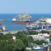 Болотистая лужа без рыбы: украинский порт в польских руках несет угрозу Черному морю (Фото : vchernomorsk.com / Черноморск порт в Ильичевске) Фото : vchernomorsk.…