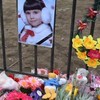 Порошенко лично вручил награду командиру МТЛБ задавившего ребенка в Константиновке